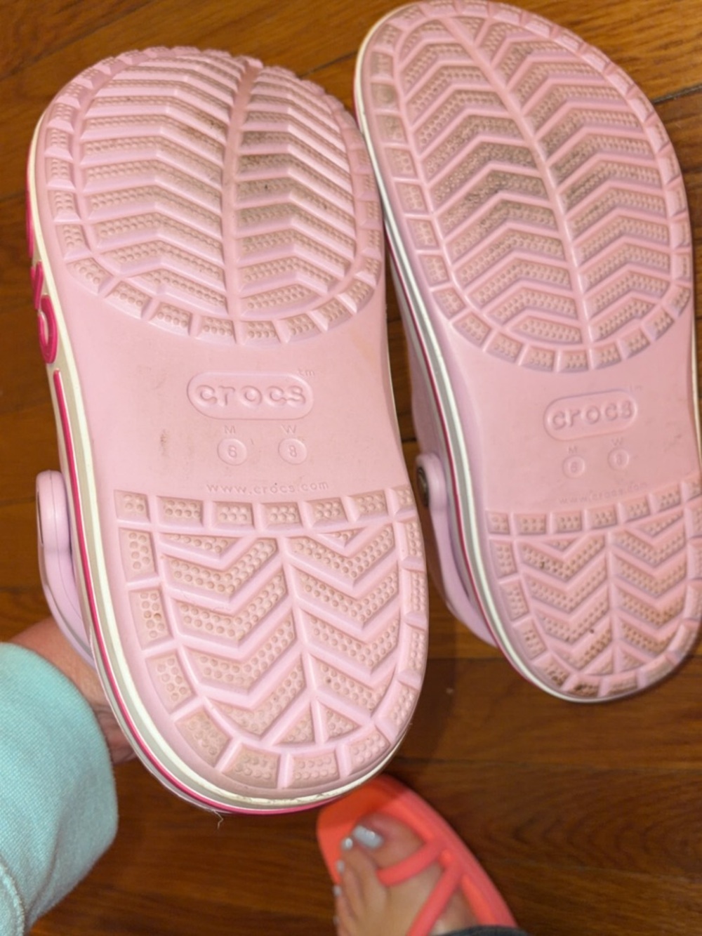 CROCS women’s size 8 Pink / purple - Picture 3 of 3